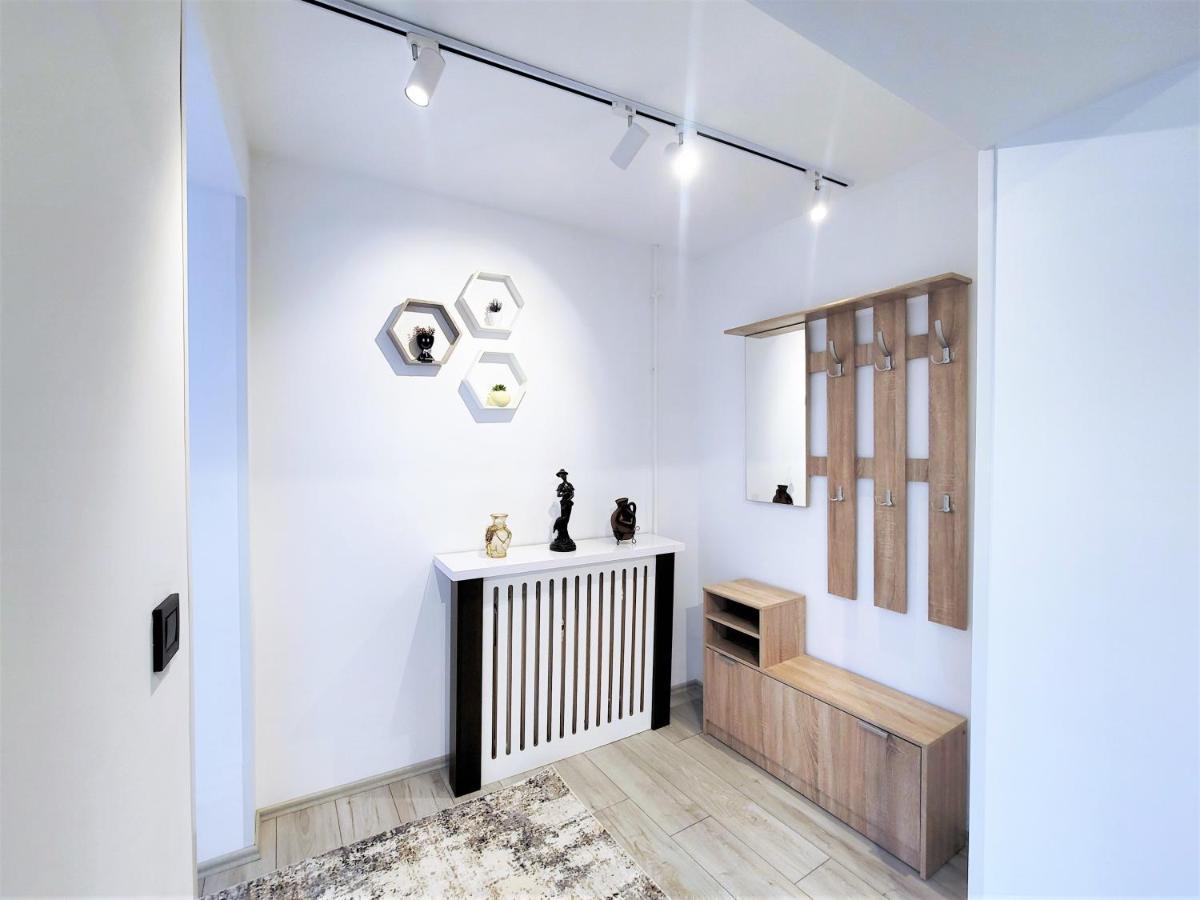 Cozy Apartment In Pristina Esterno foto