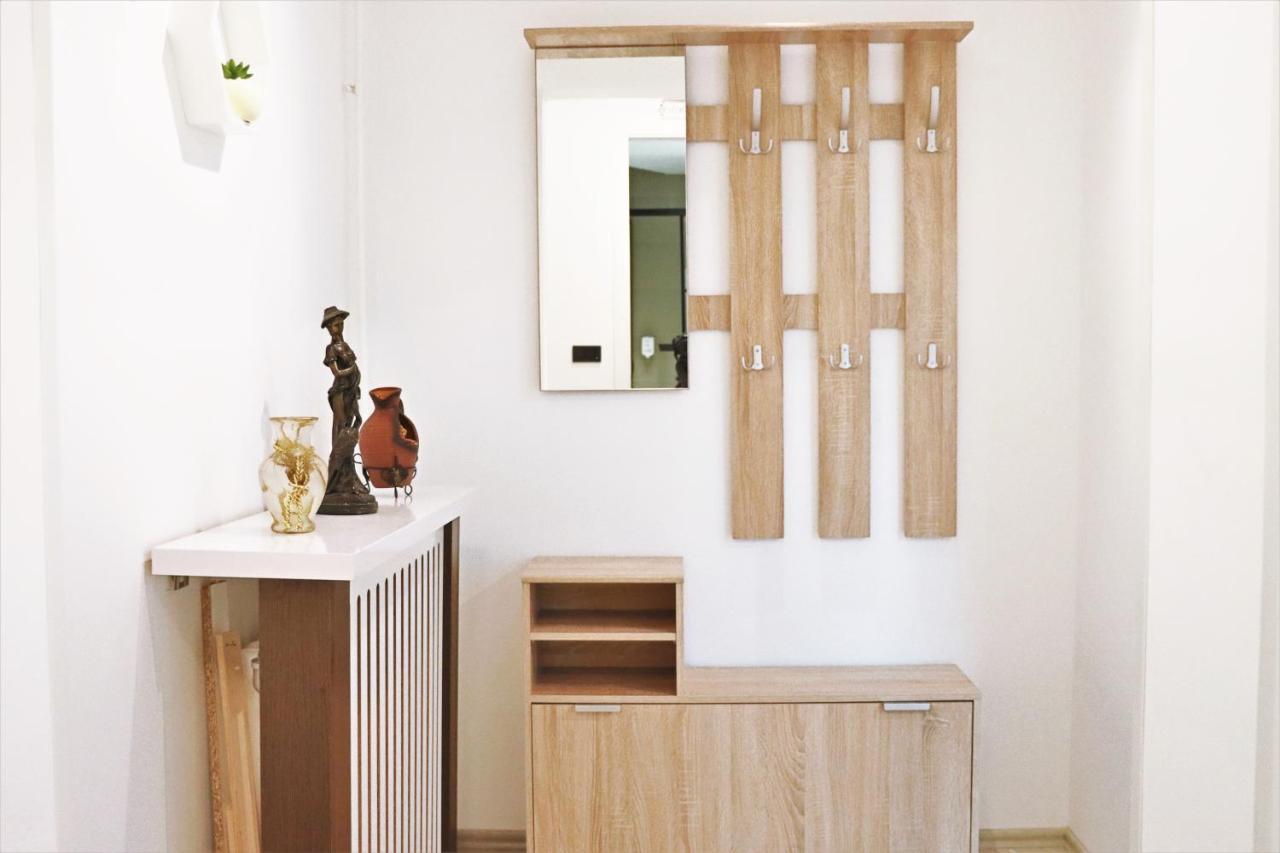 Cozy Apartment In Pristina Esterno foto
